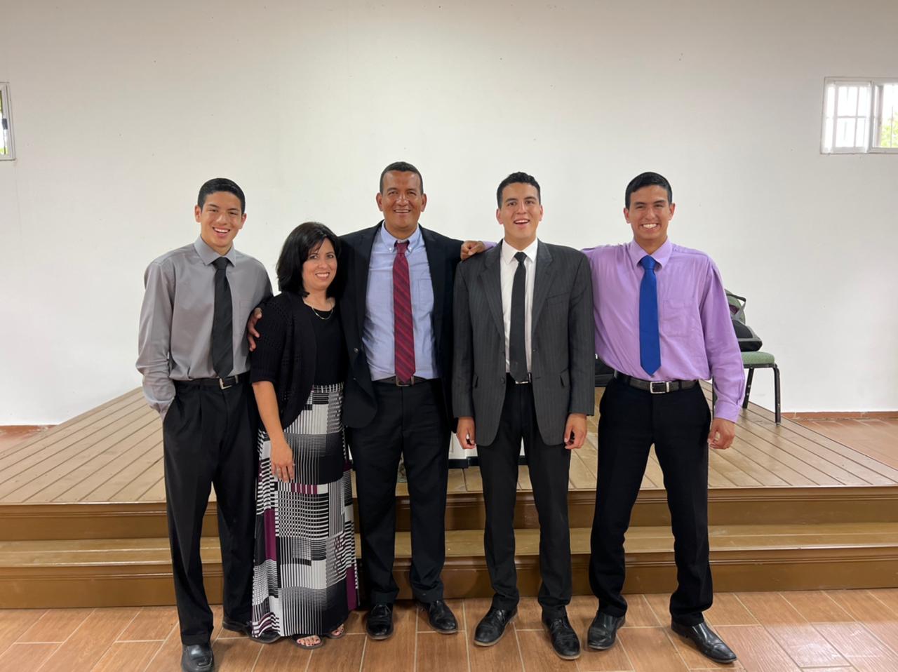 FBMI Missionary Osmin Gutierrez 2023 Family Photo